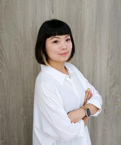 芳芳老師照片